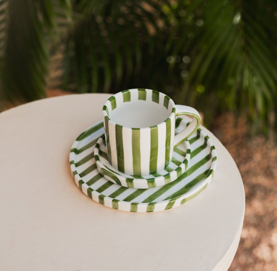 Handcrafted Ceramic Dinnerware Set with Organic Shapes for Elegant Dining 3