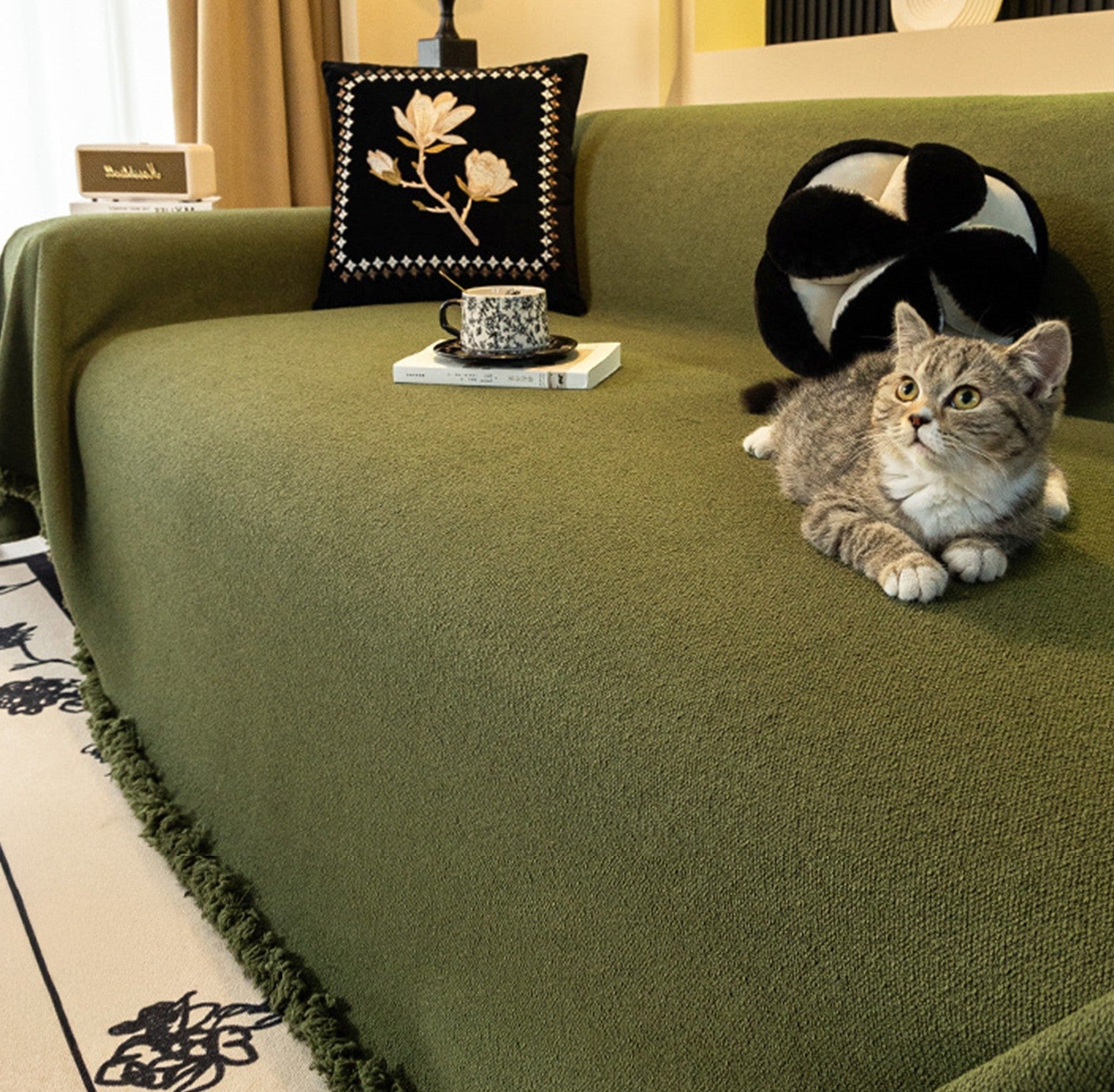 TeddyGuard Ultra-Resistant Waterproof Sofa Cover 3